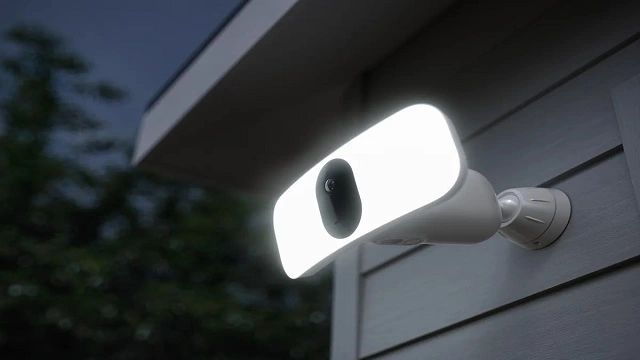 Arlo Pro 3 Floodlight Camera with Solar Panel
